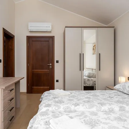 Genia Ii ヴィラ *