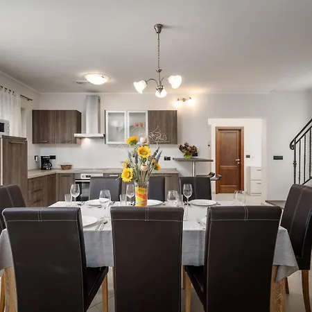 Genia Ii * ポレッチ