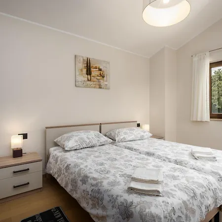 ヴィラ Genia Ii ポレッチ